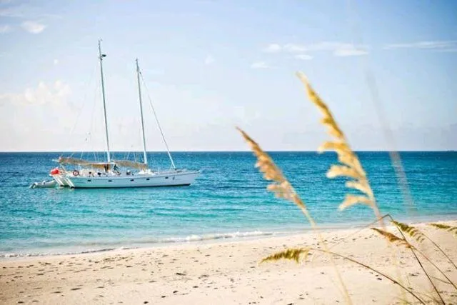 Sand Piper Yacht Photos Pics 