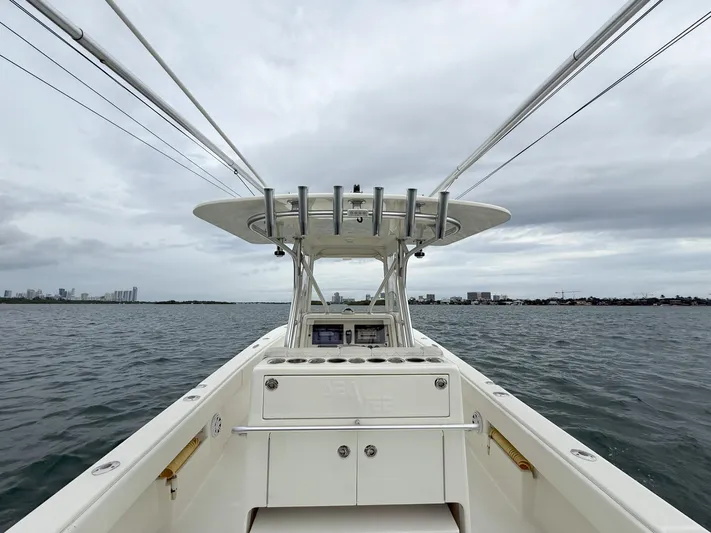  Yacht Photos Pics 2015 SeaVee 340Z boat on open water under cloudy skies.