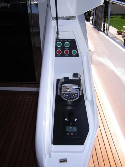 Indigo Yacht Photos Pics SS Stbd Side Controls