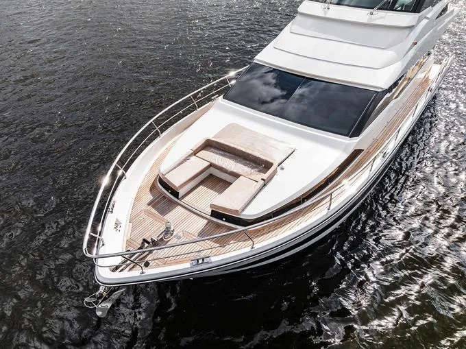 Indigo Yacht Photos Pics Bow Quarter