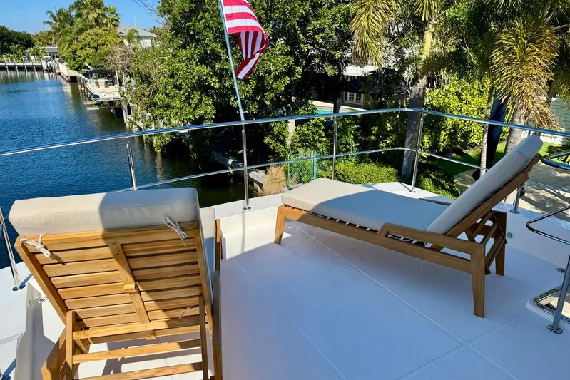 Indigo Yacht Photos Pics New Sun Lounges