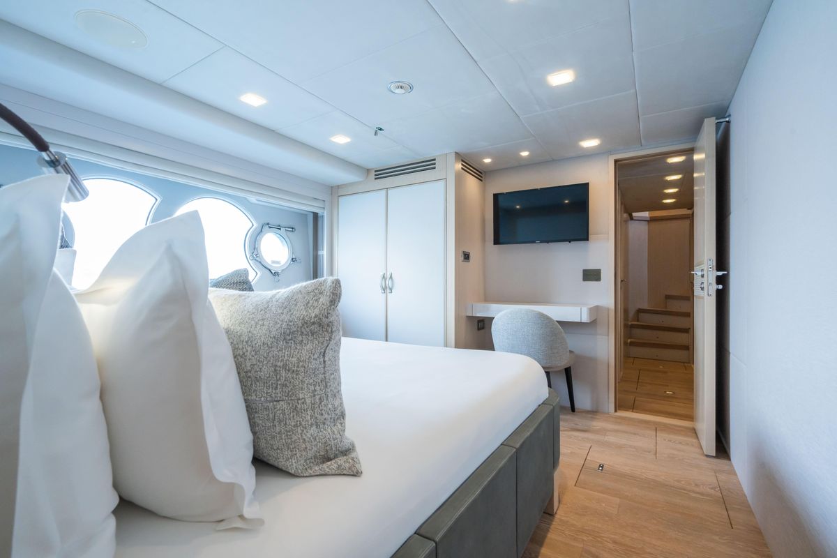 2021 Monte Carlo Yachts 96 