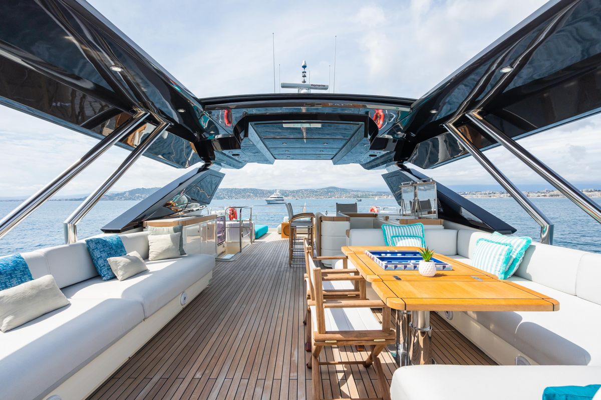 2021 Monte Carlo Yachts 96 
