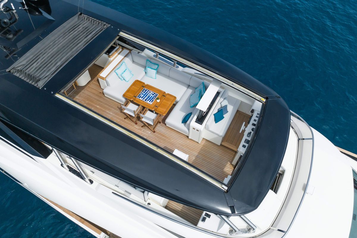 2021 Monte Carlo Yachts 96 