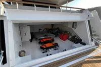 CUSTOM LINE NAVETTA 30