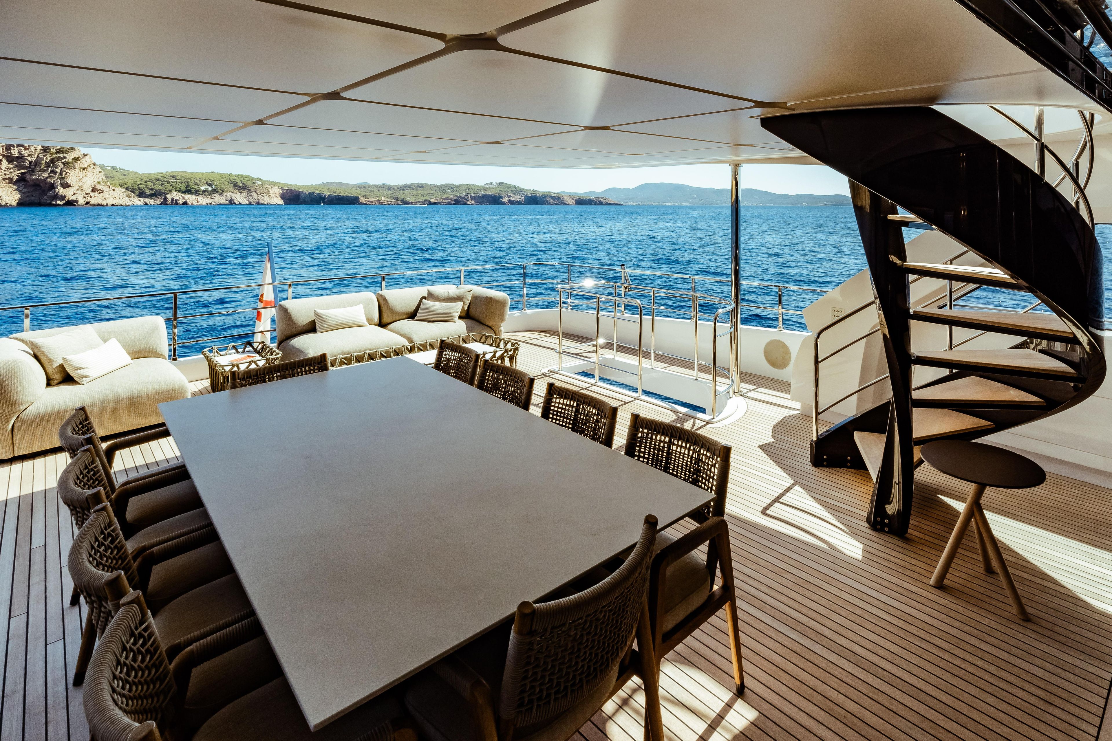 Yacht