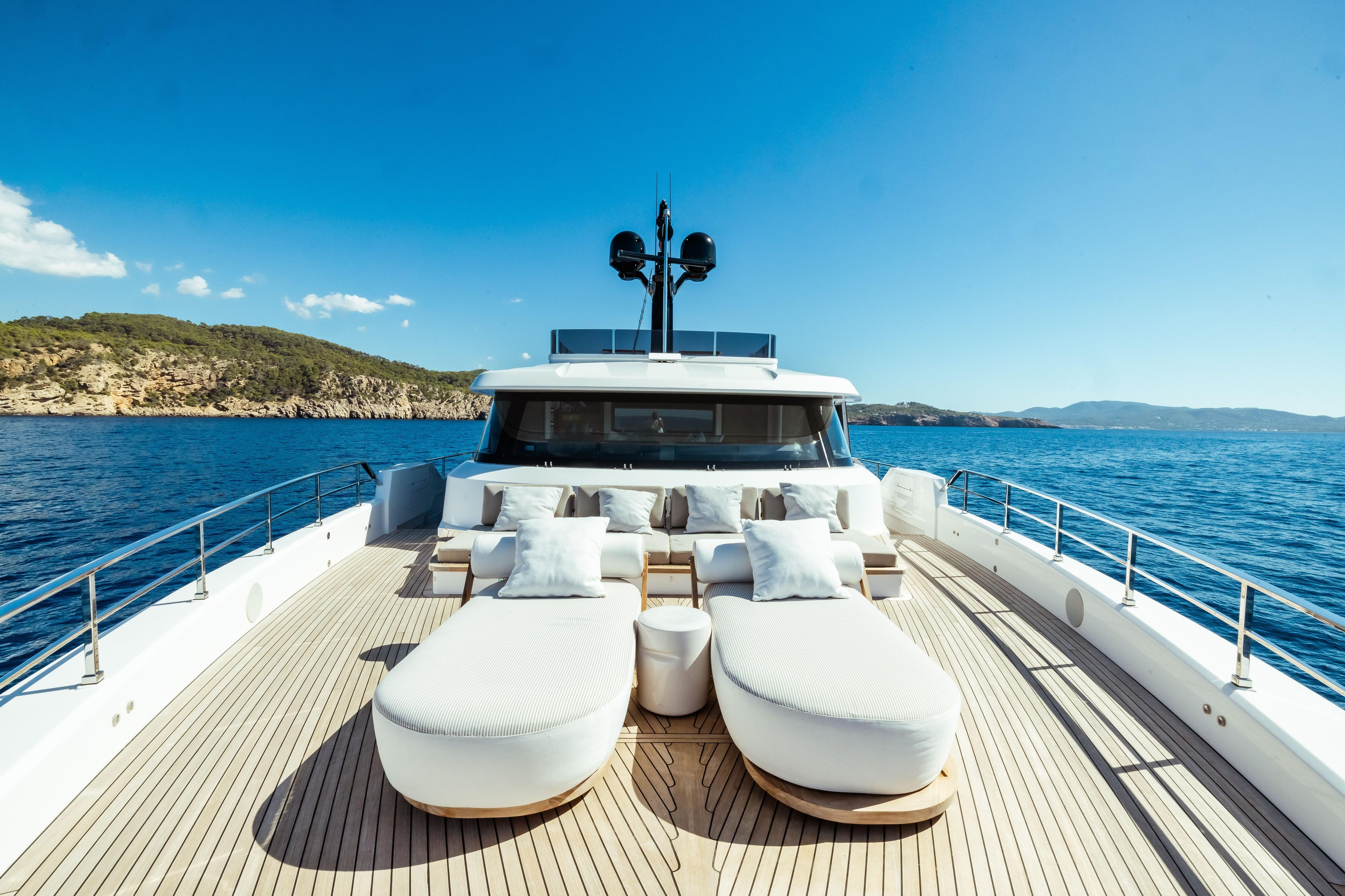 Yacht
