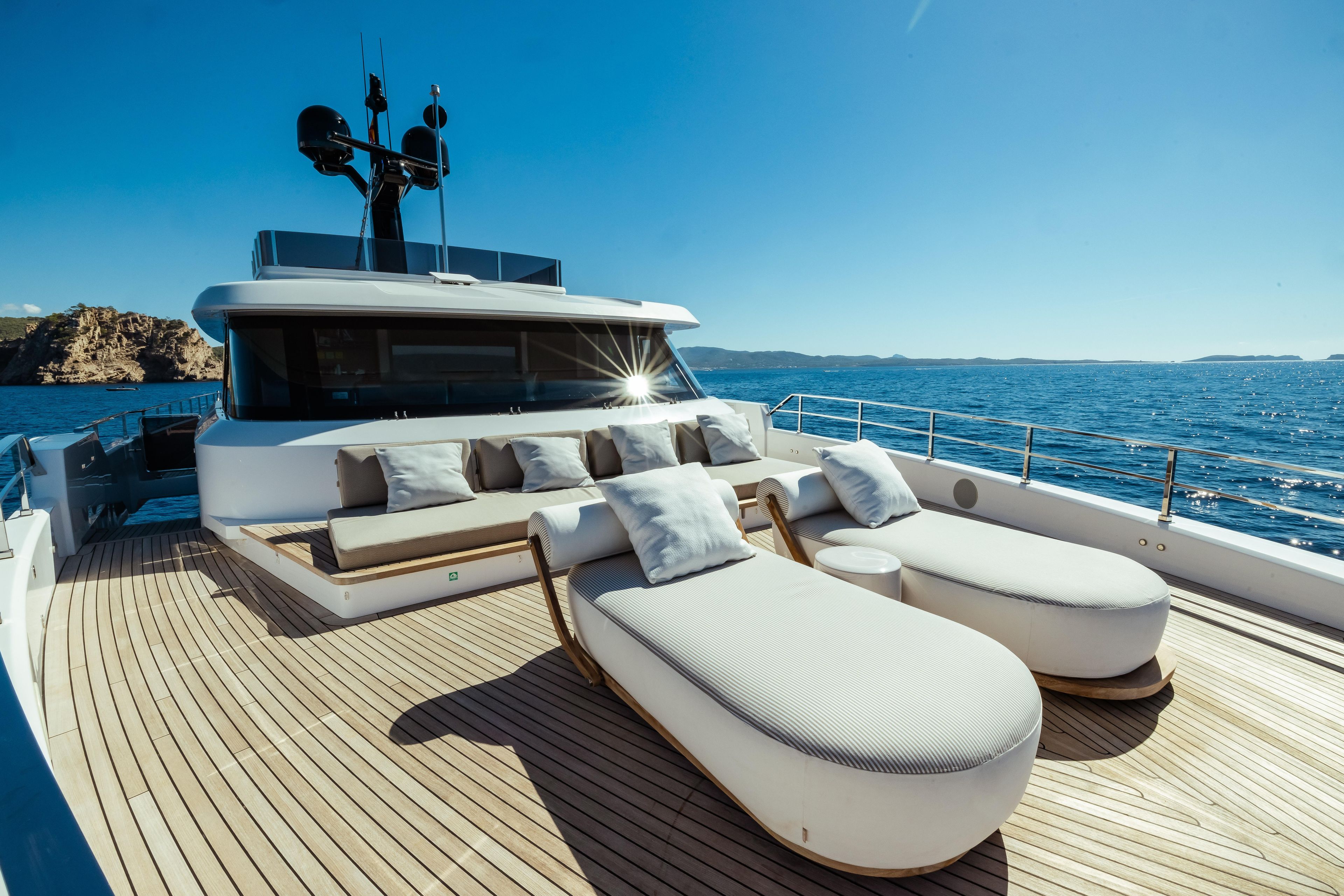 Yacht