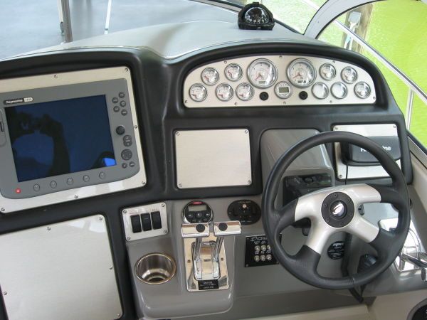 2007 Cruisers Yachts 420 Express