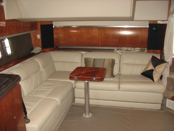 2007-42-cruisers-yachts-420-express