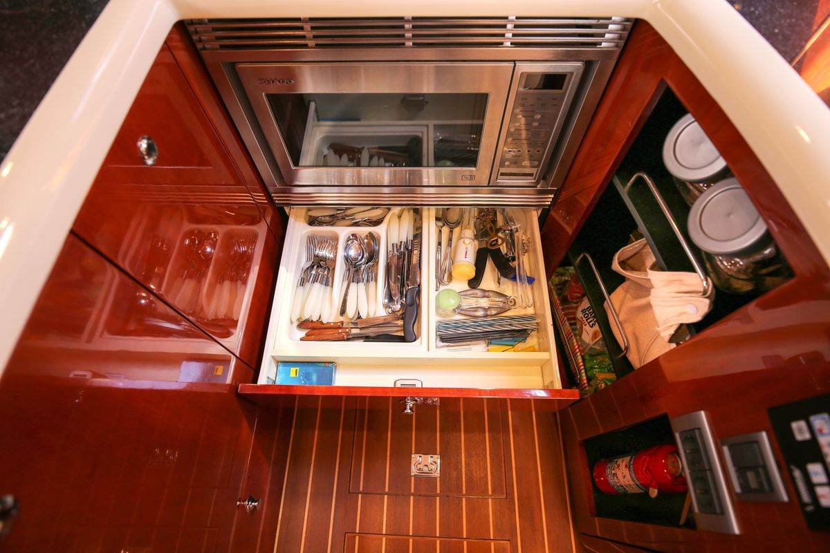 2008 Fairline 53 