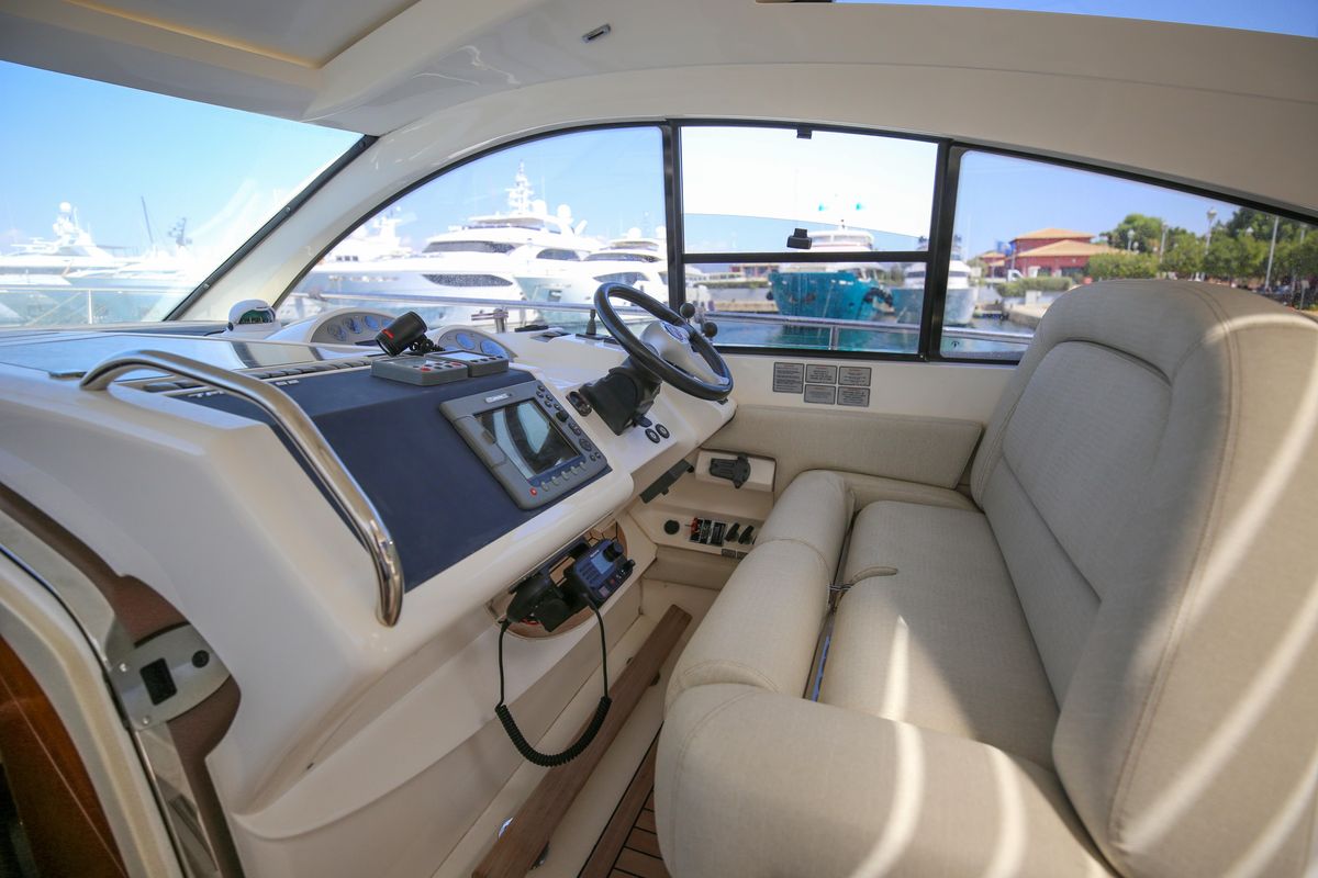 2008 Fairline 53 