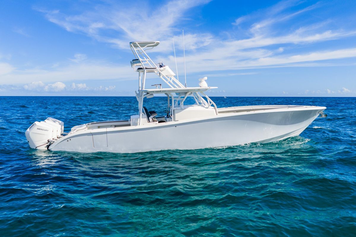 2015 Yellowfin 42 