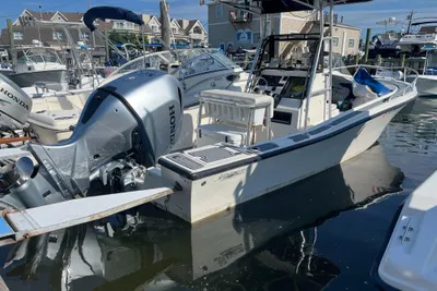 Mako 221 Center Console