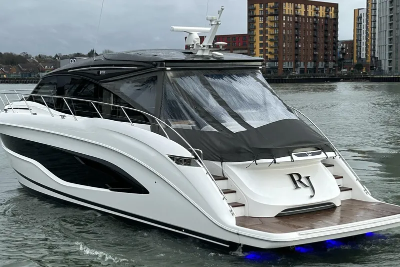  Yacht Photos Pics Princess V55 - Overall