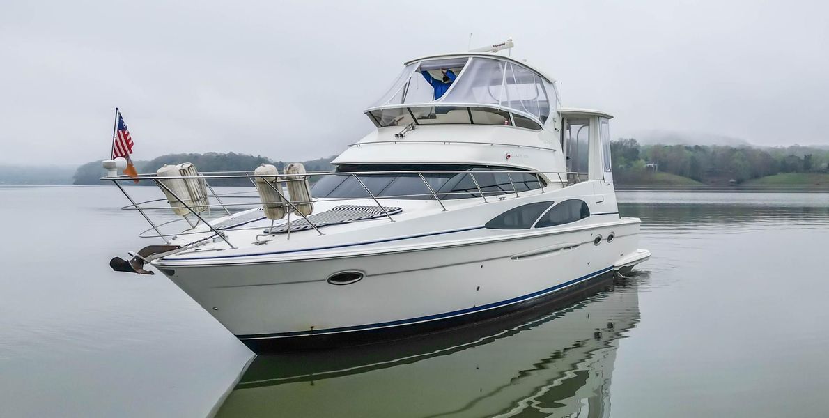 2007 Carver 45 Cockpit Motor Yacht