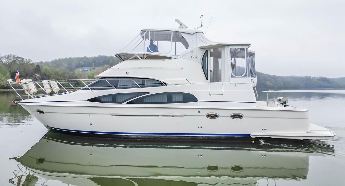 2007 Carver 45 Cockpit Motor Yacht