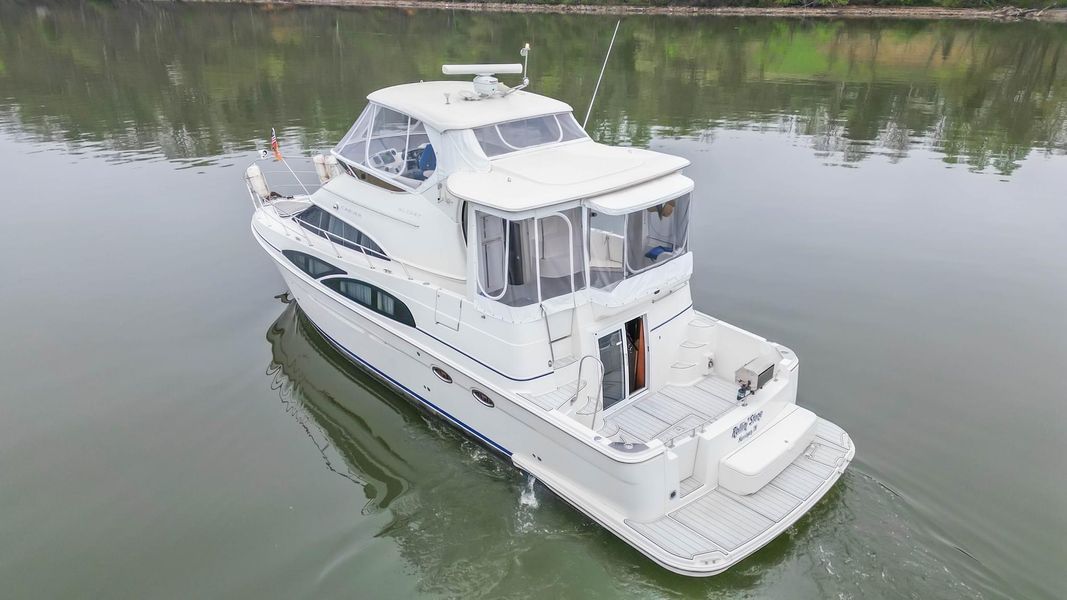 2007 Carver 45 Cockpit Motor Yacht