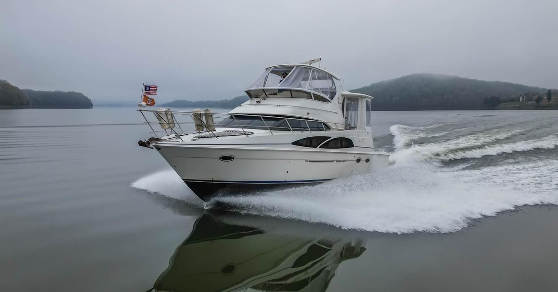 2007 Carver 45 Cockpit Motor Yacht