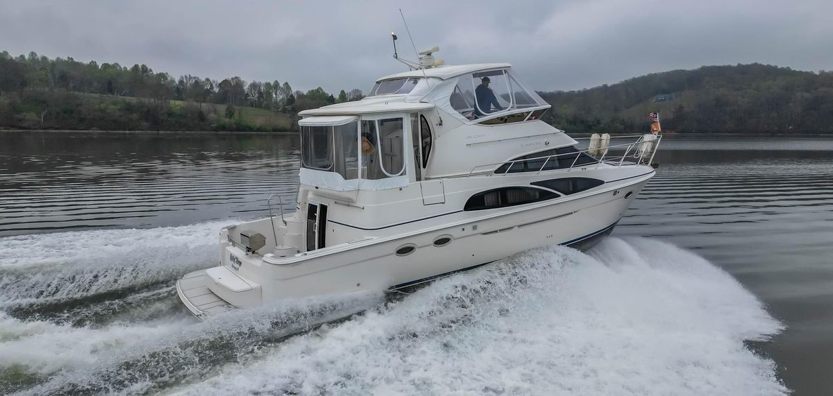 2007 Carver 45 Cockpit Motor Yacht