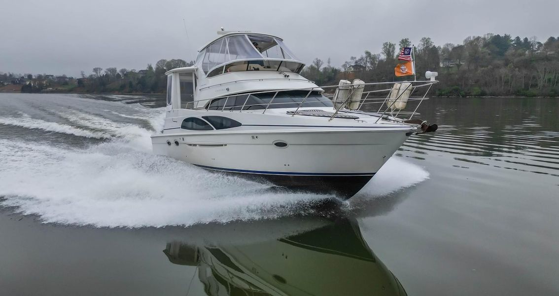 2007 Carver 45 Cockpit Motor Yacht