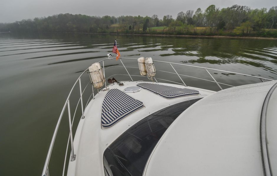 2007 Carver 45 Cockpit Motor Yacht