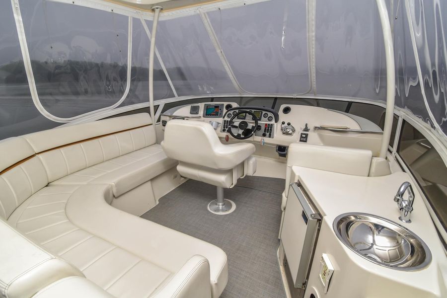 2007 Carver 45 Cockpit Motor Yacht