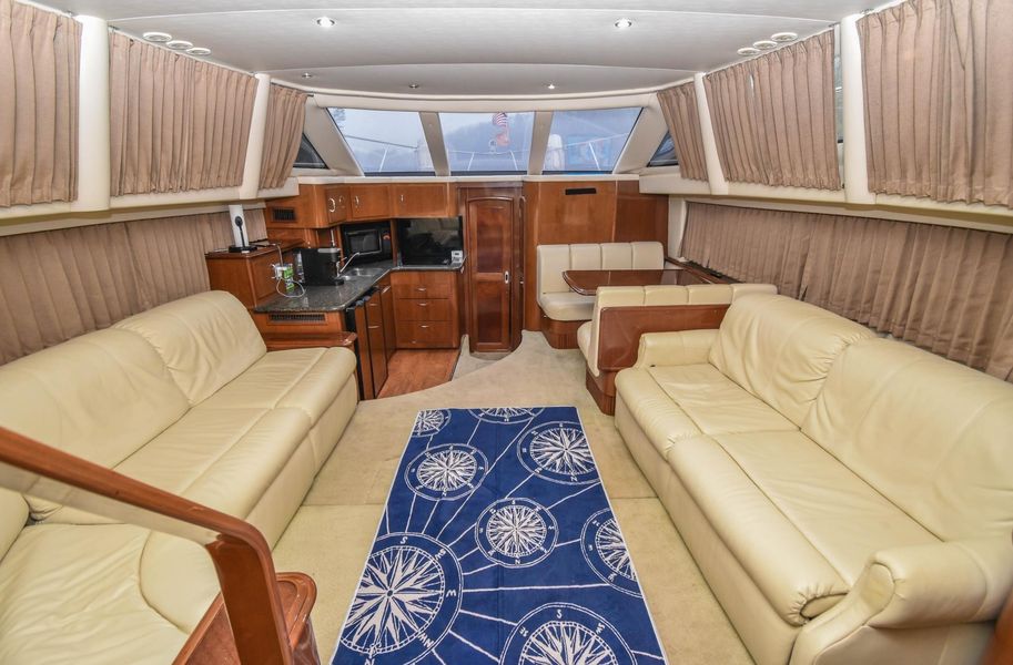 2007 Carver 45 Cockpit Motor Yacht