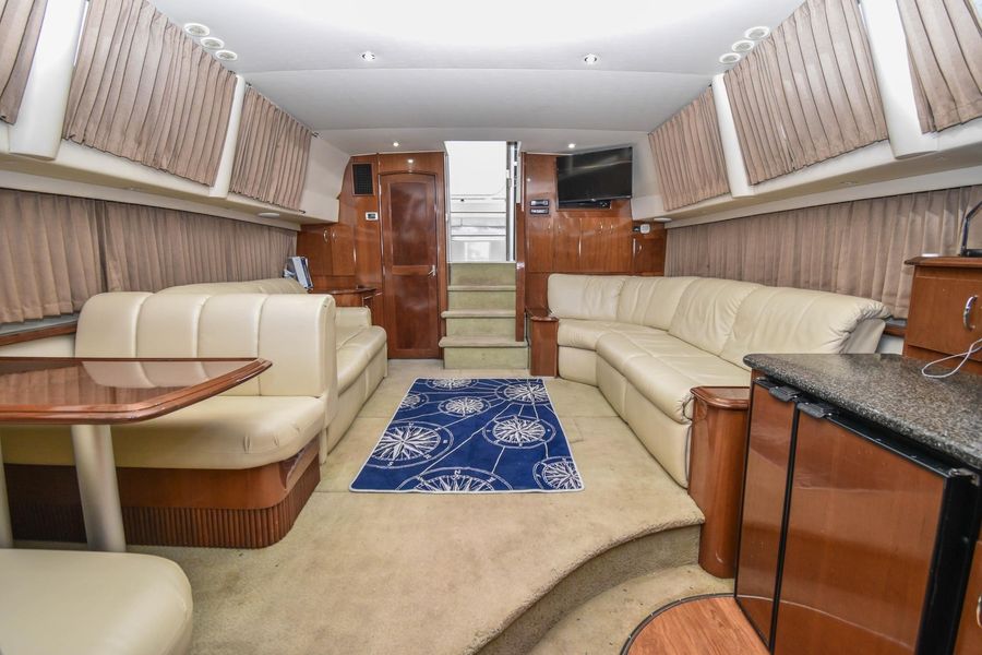 2007 Carver 45 Cockpit Motor Yacht