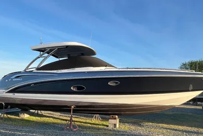 Formula 350 Crossover Bowrider