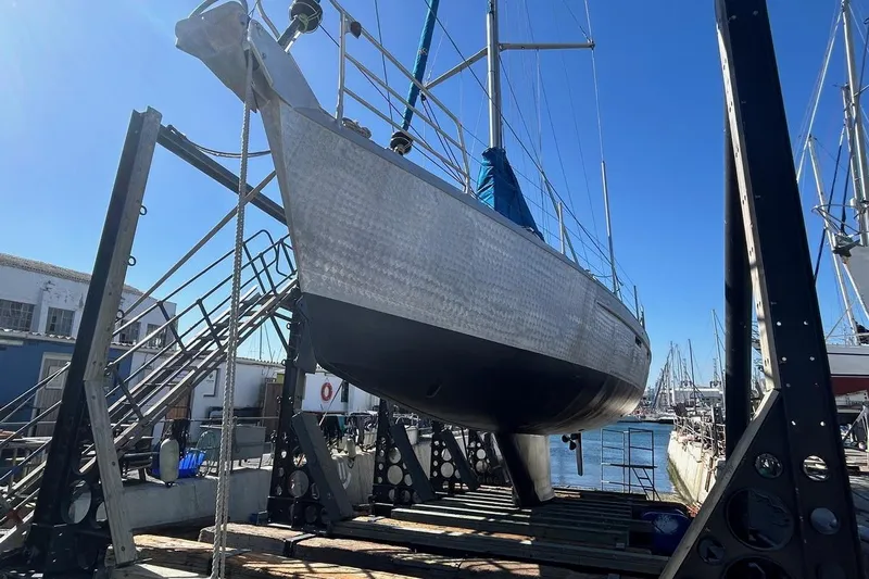 Gabsi Yacht Photos Pics Sailboat "Southwell 51" on dry dock, 2022, with clear blue sky background.