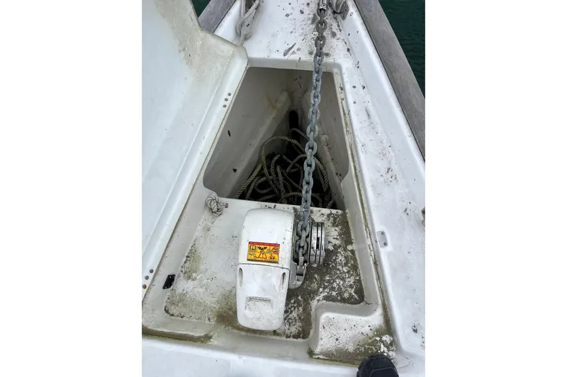 Sosy Yacht Photos Pics Anchor chain locker on 2006 Beneteau Oceanis Clipper 423 sailboat.