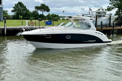 Chaparral 330 Signature