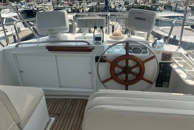  Yacht Photos Pics Flying Brdige / Upper Helm