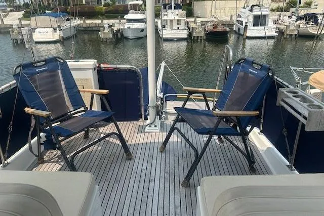  Yacht Photos Pics Bridge Deck (facing aft)