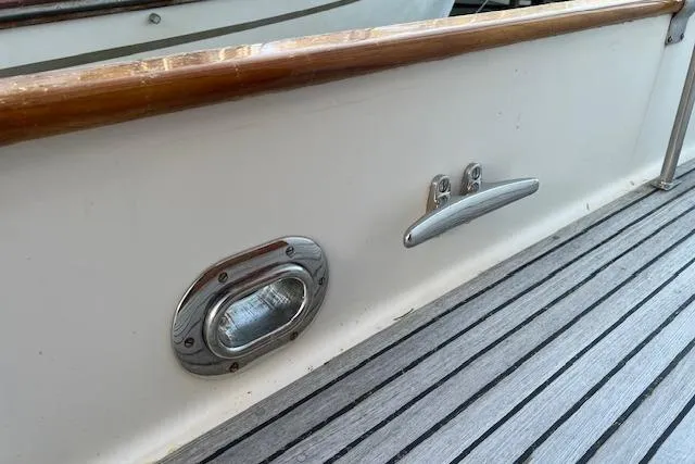  Yacht Photos Pics Hawse Hole and Cleat