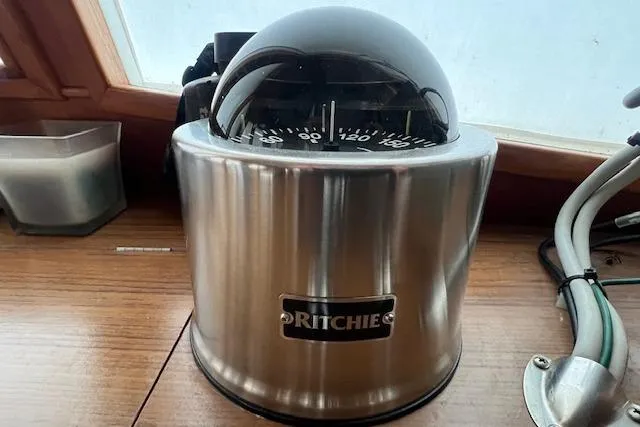  Yacht Photos Pics Ritchie Compass