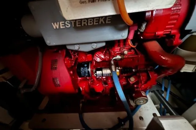  Yacht Photos Pics Genset-2