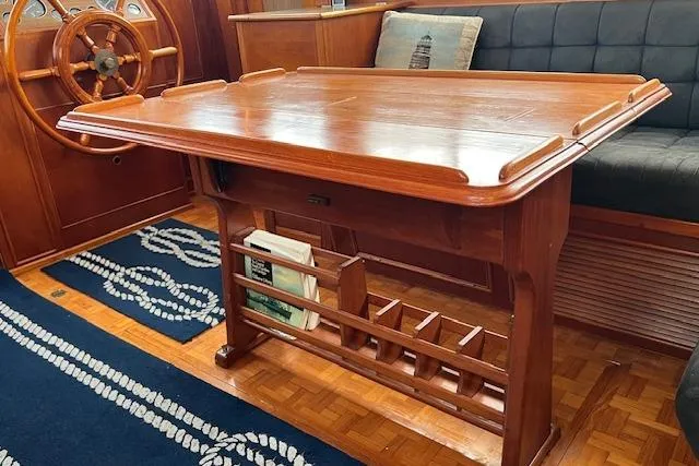  Yacht Photos Pics Salon Table Fully Open