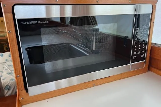  Yacht Photos Pics New Built-In Sharp Carousel microwave