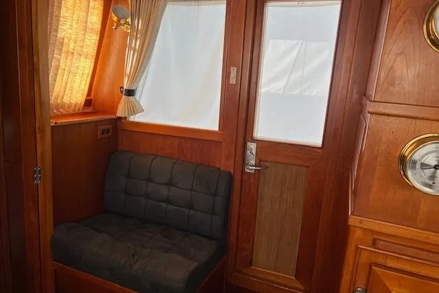  Yacht Photos Pics Port Side Access Door and Seat with Insulated Cooler Beneath