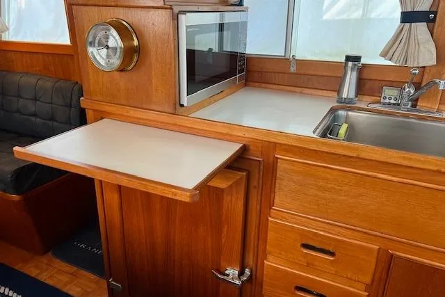  Yacht Photos Pics Expandable Galley Countertop Space