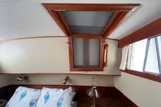  Yacht Photos Pics Aft Entry