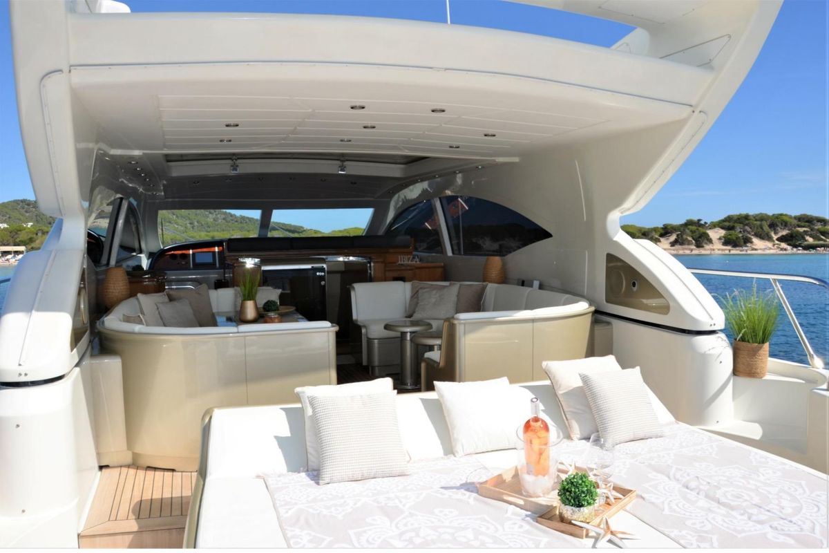 2003 Mangusta 72 
