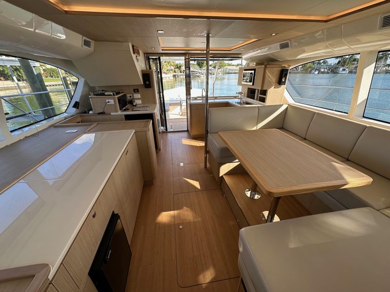 2021 Aquila 44 Yacht