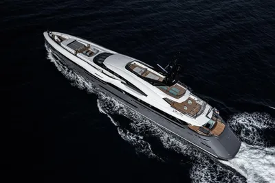2018 Rossinavi Custom