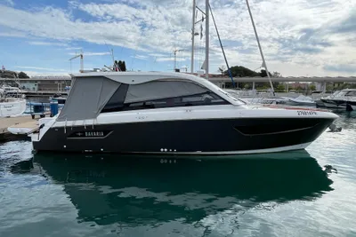 2020 Bavaria Vida 33
