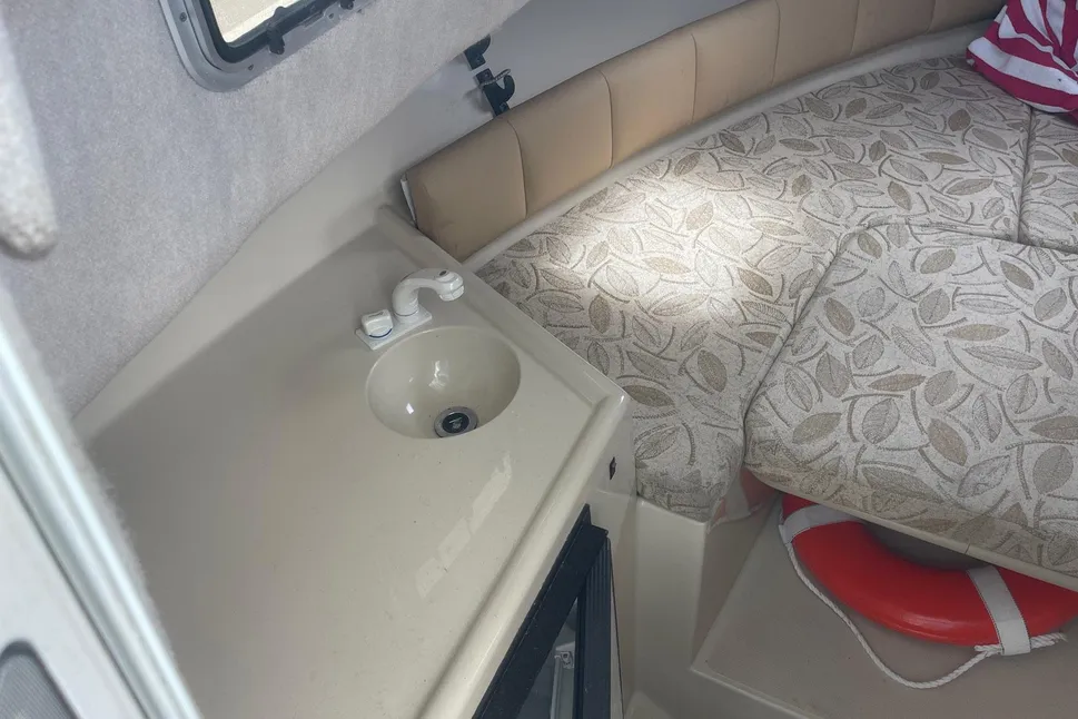 2005 Robalo R235 Walkaround Walkaround for sale - YachtWorld