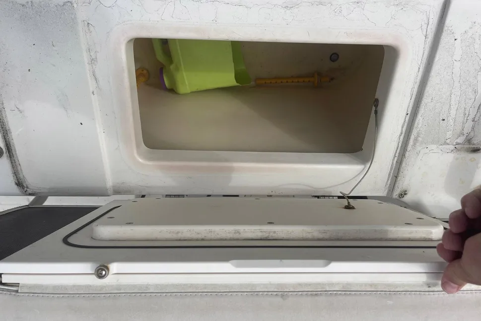 2005 Robalo R235 Walkaround Walkaround for sale - YachtWorld