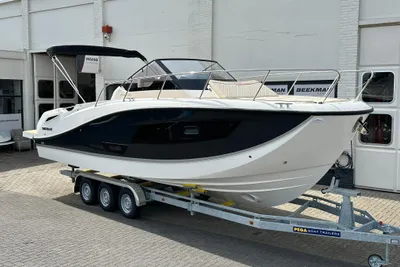 2025 Quicksilver Activ 875 Sundeck